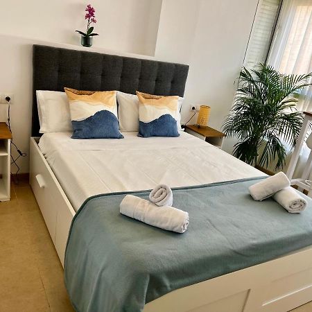 Small Apartament By The Sea มาลากา ภายนอก รูปภาพ