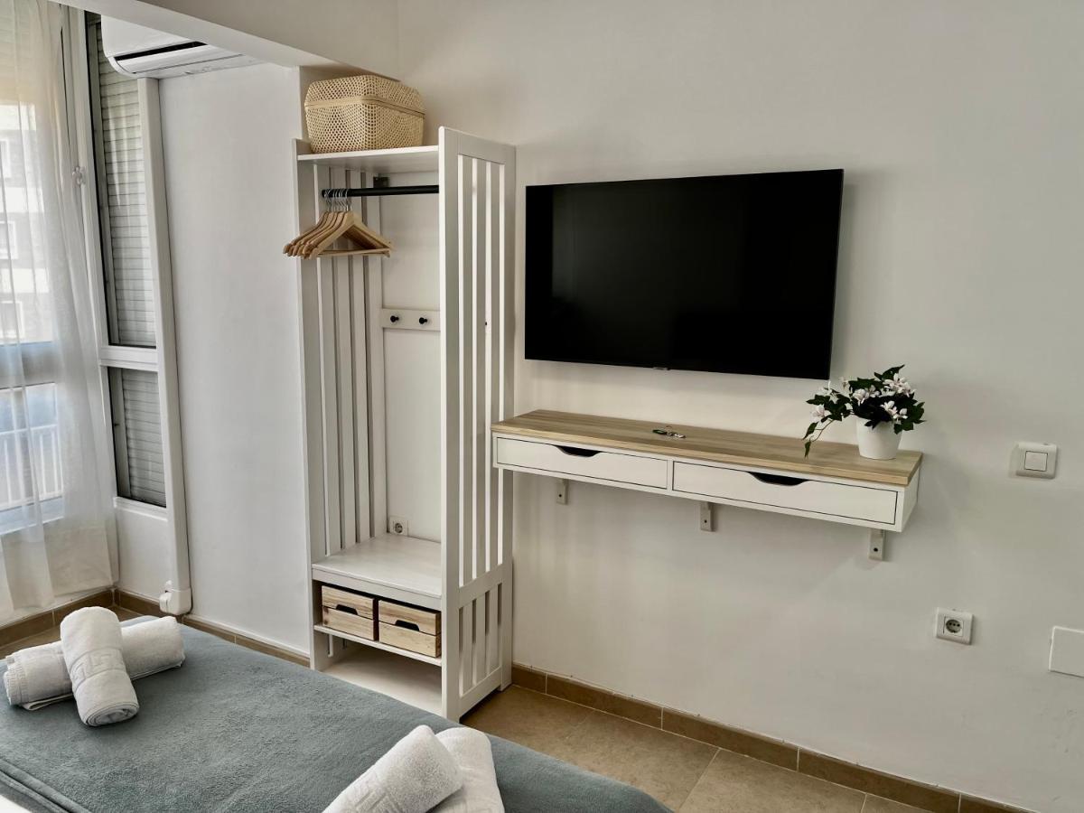 Small Apartament By The Sea มาลากา ภายนอก รูปภาพ
