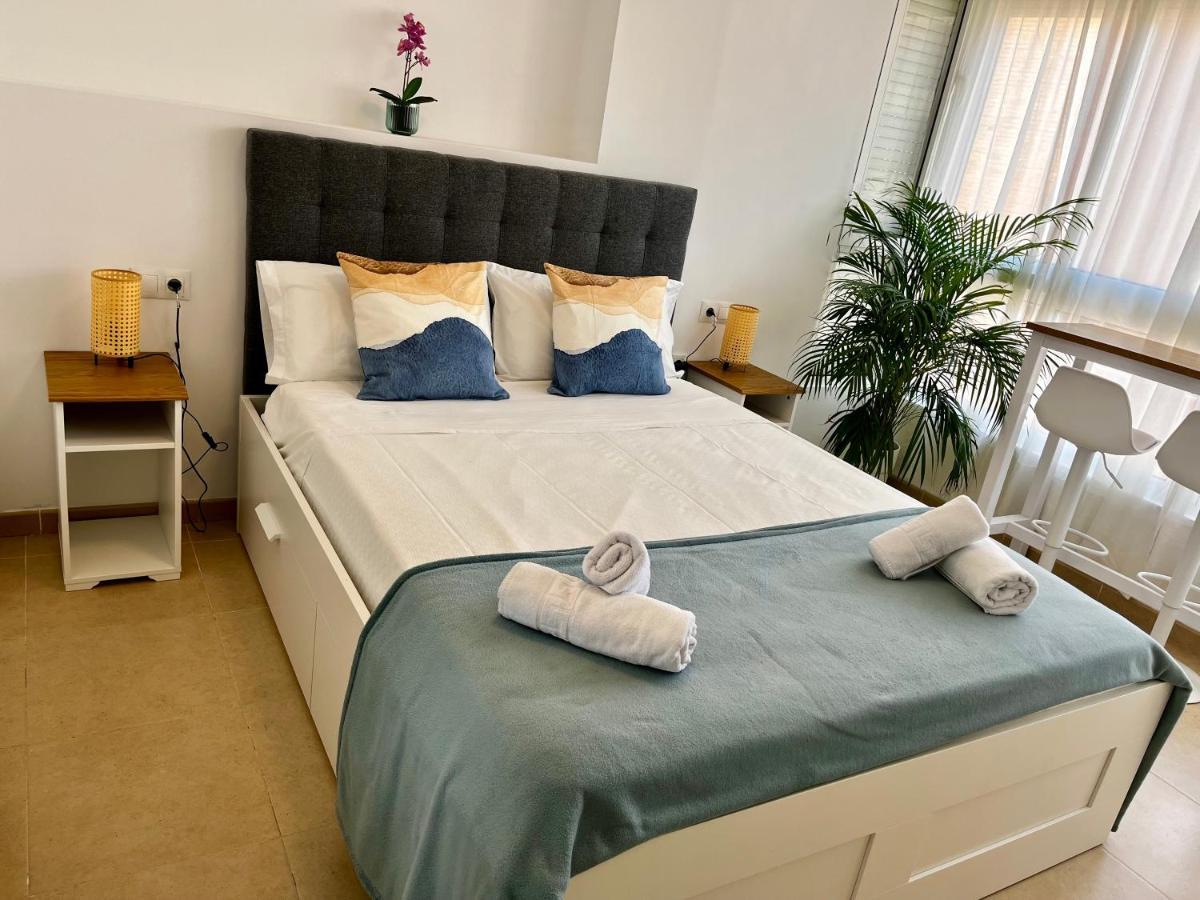 Small Apartament By The Sea มาลากา ภายนอก รูปภาพ
